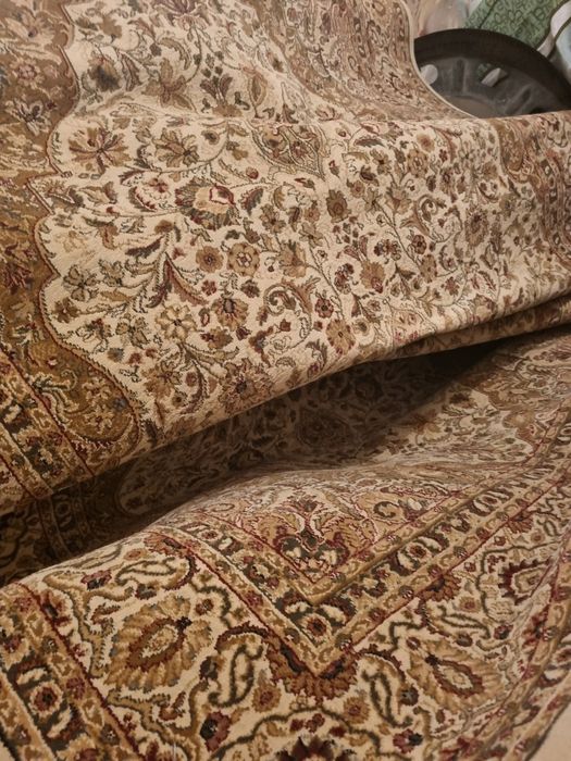 Ковер в очень хорошем виде