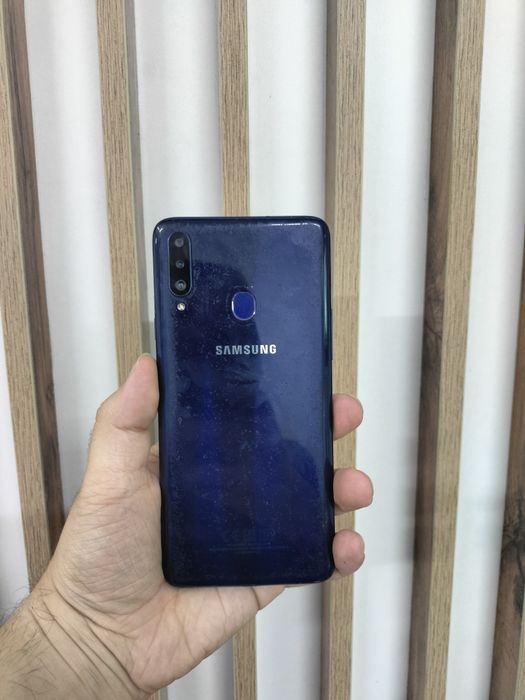 Продам Samsung A20s 32гб