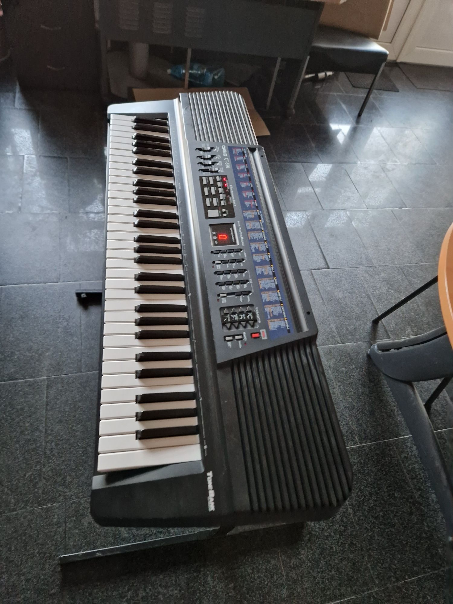 Orga Casio CT 656 Arad OLX.ro