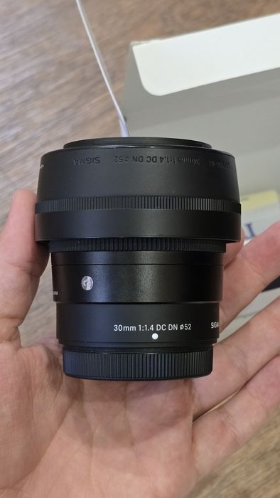 Объектив Sigma 30mm F1.4 DC DN