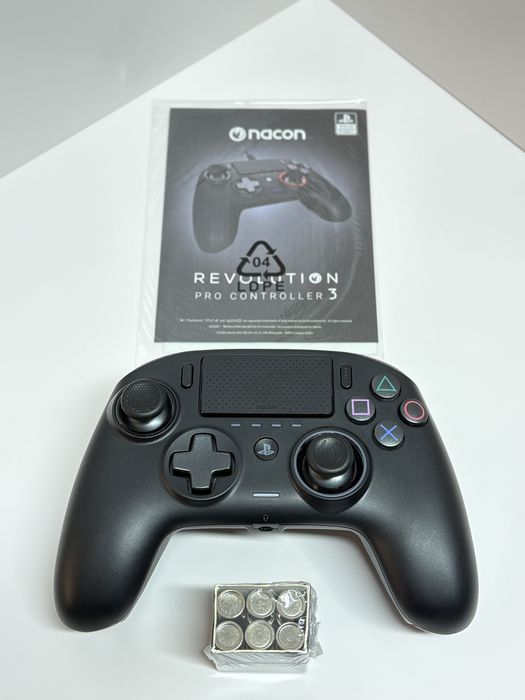 Controller cu fir Nacon revolution pro controller 3 pentru PS4