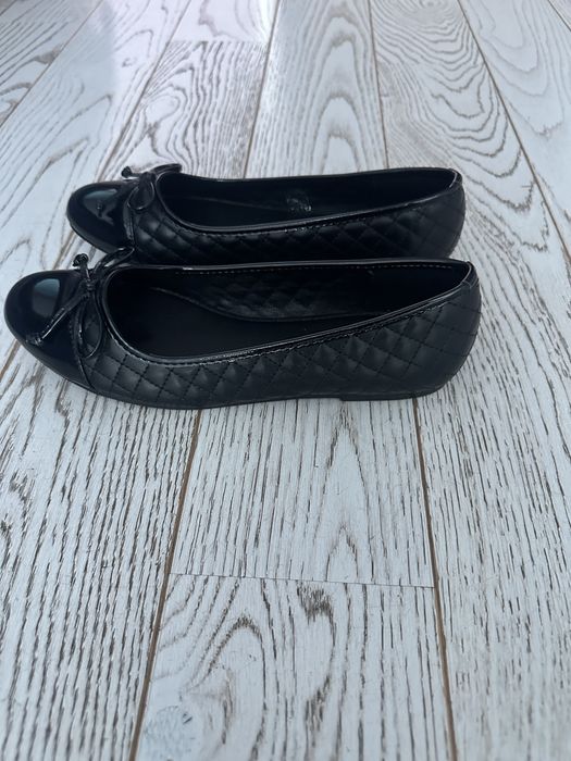 Ежедневни черни обувки