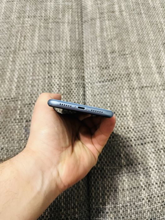 iPhone XR Blue – 64 GB – Stare excelentă