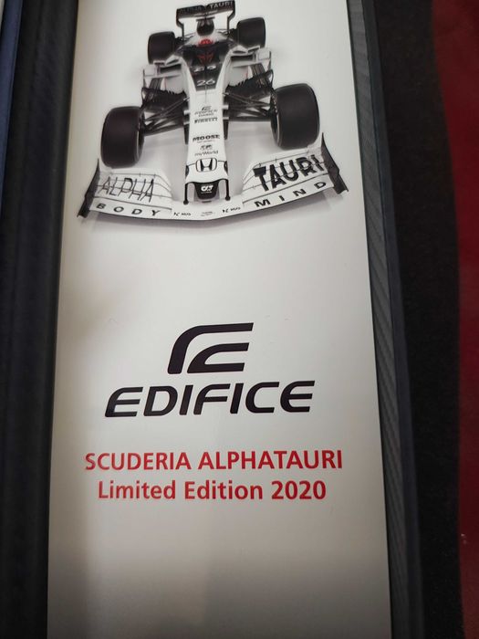 Продавам Часовник GARMIN Solar GPS