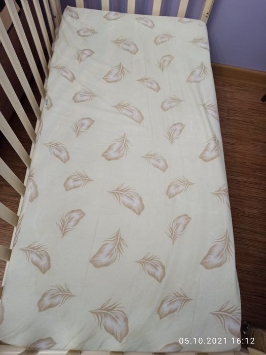 Продаю детскую кроватку