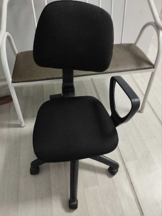 Продам офисное кресло, торг