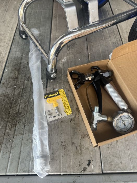 Pompa vopsit zugravit varuit airless 220v 4,9kw pistol furtun diuza