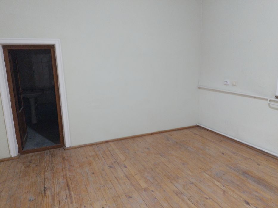Uy sotiladi bektemir tumani Srochno