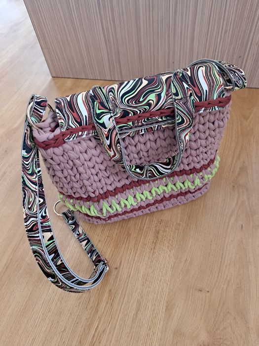 Дамска плетена чанта