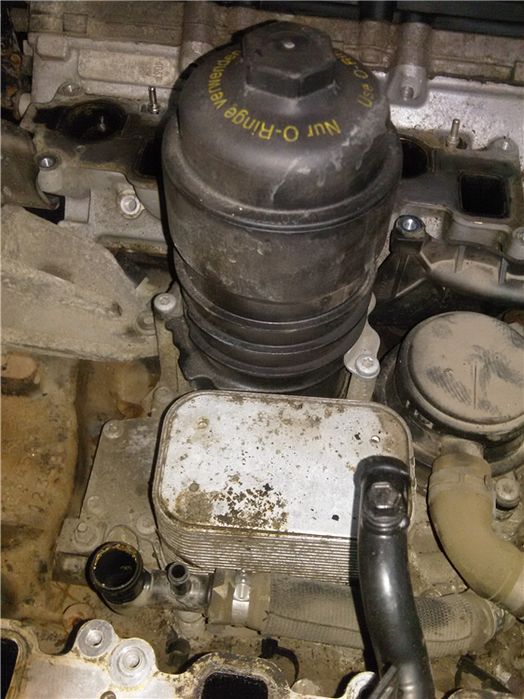 Carcasa filtr ulei audi a4 2008-2011 (b8)