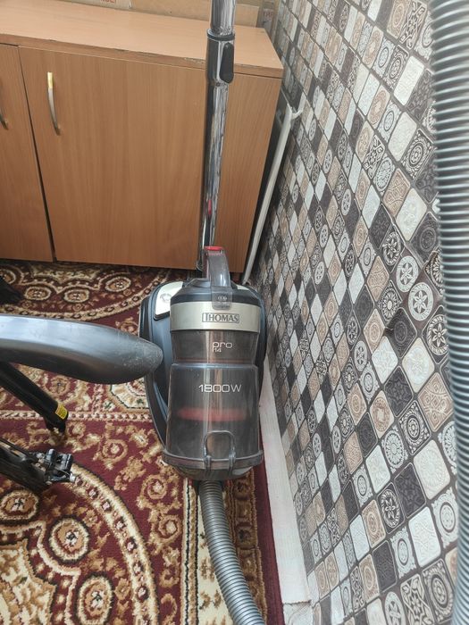 Пылесос Thomas 1800w.