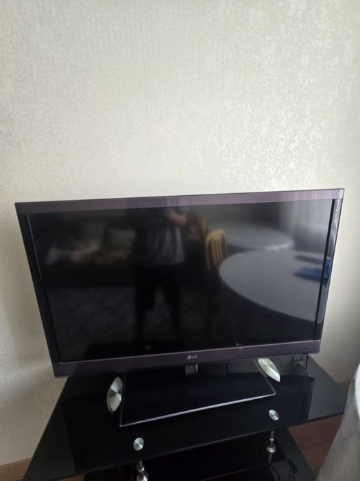 Продам телевизор LG