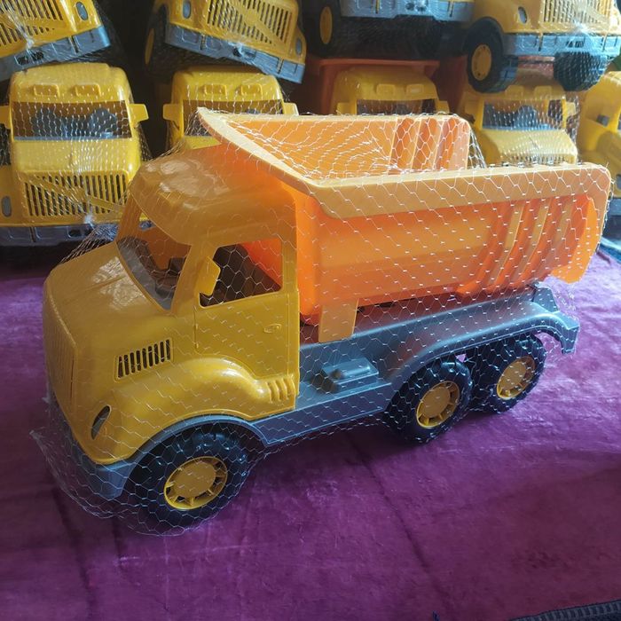 O'ptim o'yinchoqlar olami