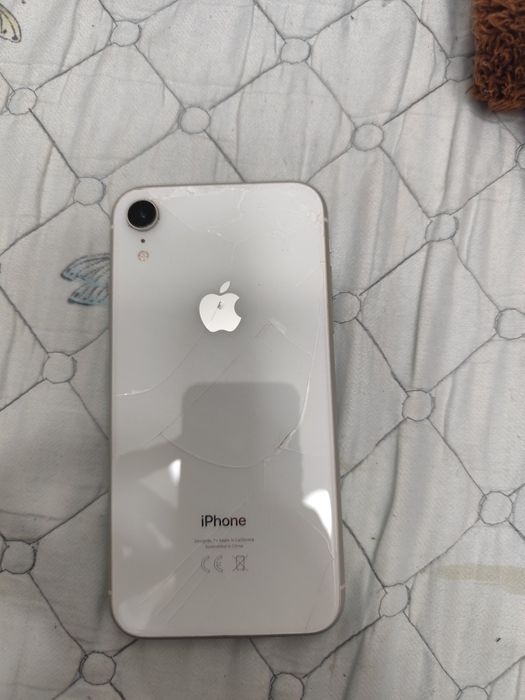 Продам iPhone xr