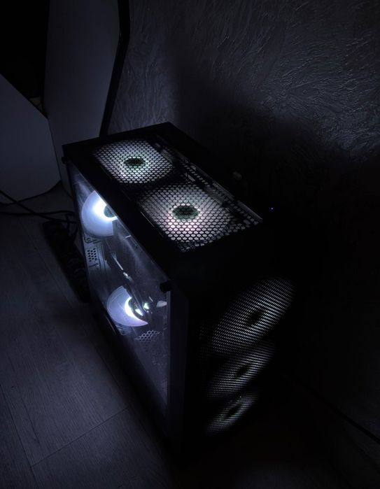 продам очень мощный компьютер