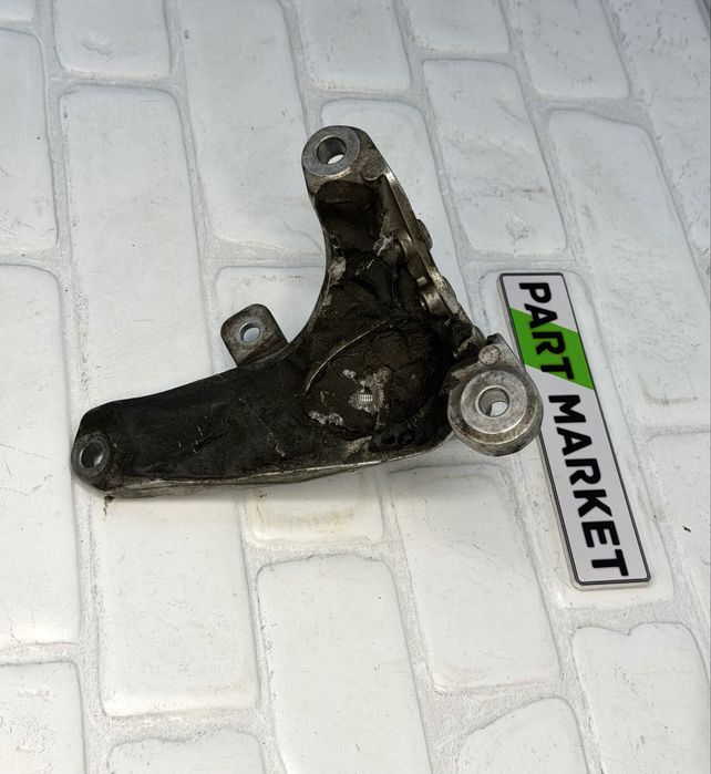 Стойка тампон двигател AUDI 3.0TFSI 4G0199308C