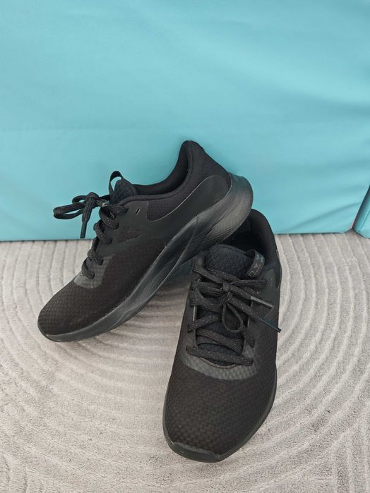 Оригинални дамски маратонки и туристически обувки - Р-ри 37, 37.5 и 38, Nike, Hoka, Under Armour Adidas