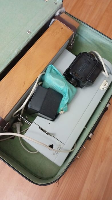 Mașina de cusut electrică CHAIKA
