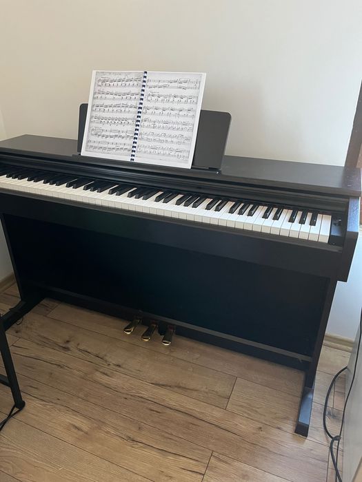 Yamaha Arius YDP 145, Дигитално пиано