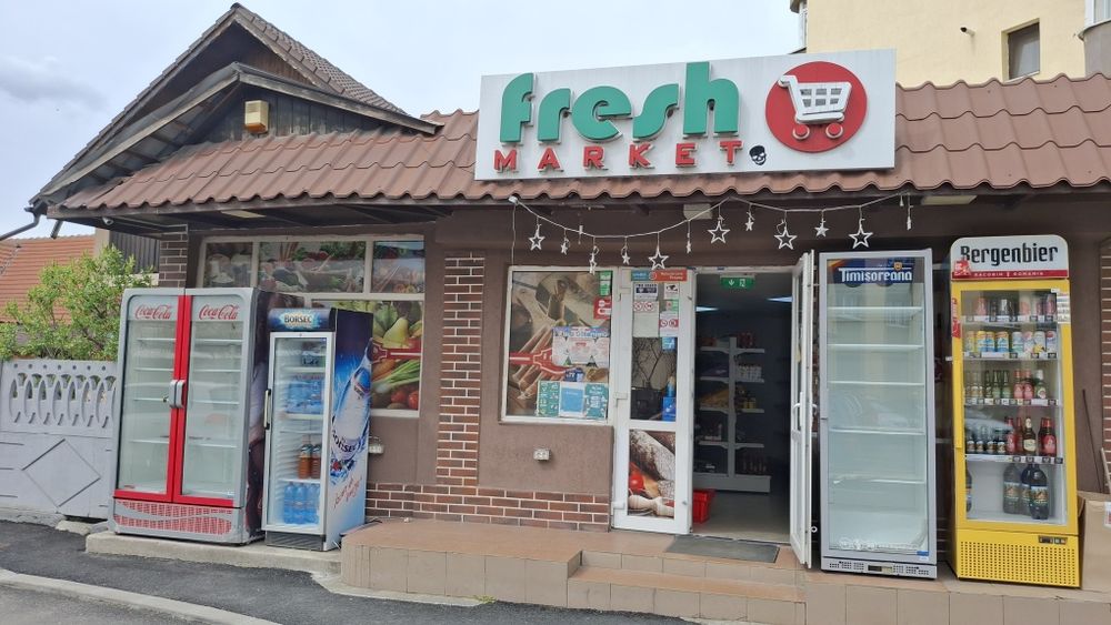 Închiriez spațiu comercial- magazin universal