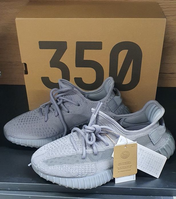 Adidas Yeezy Boost 350 V2 „Steel Grey” – Mărimea 38 2/3 (Nou în cutie)