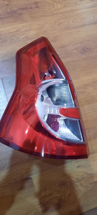 Продам фары оригинал  Renault Sandero и панель