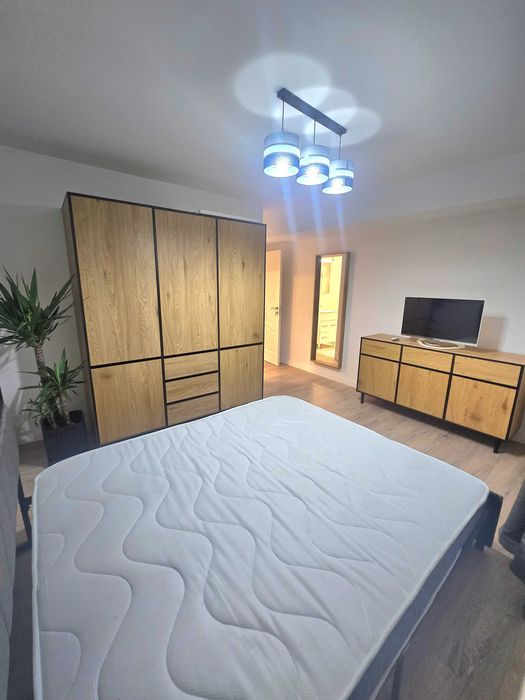 Inchiriez apartament 3 camere Dambu Rotund