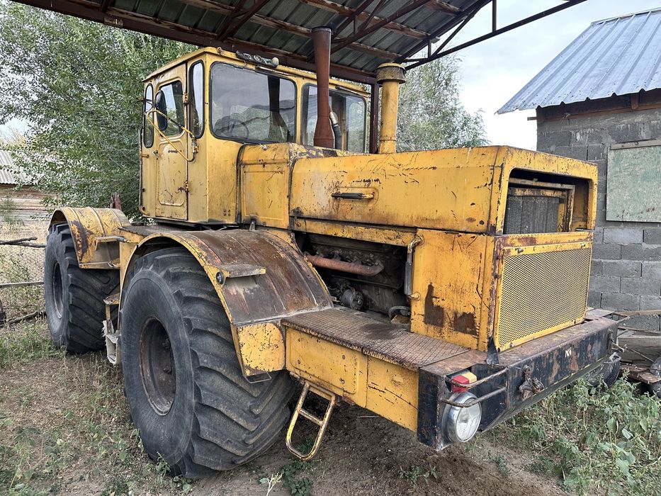 Кировец К-700  на продаже