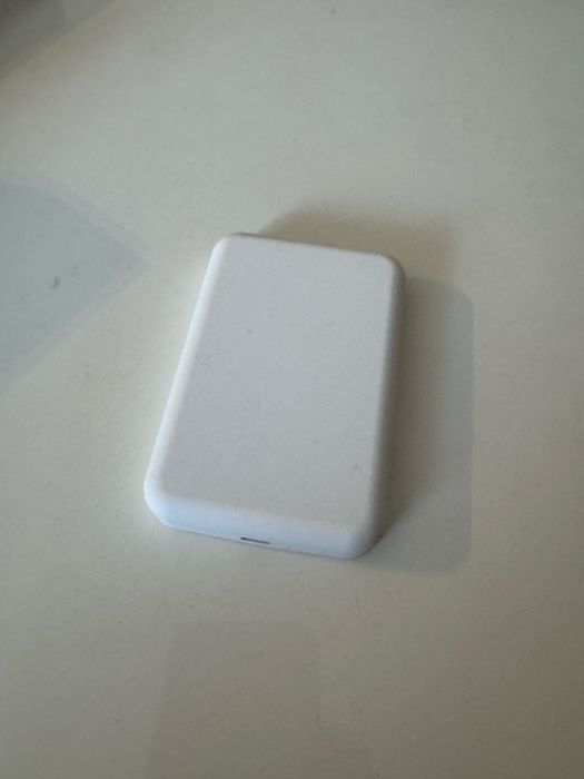 MagSafe безжичен power bank 5000 mAh