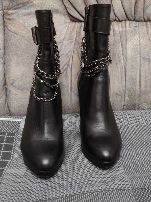 Cizme scurte cu toc piele naturala negre nr 38 Baldinini Italia