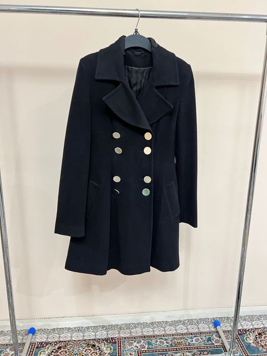 Пальто утепленное зимнее с мехом