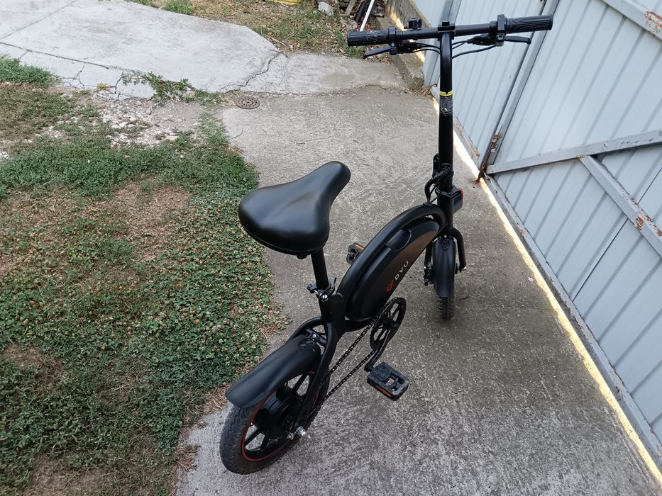 Bicicleta electrica DYU, accelerație, pilot automat, autonomie cca 45km