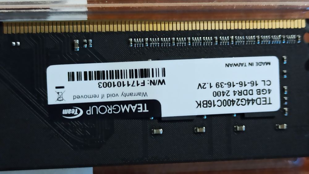 ОЗУ DDR4 4gb 2400mhz