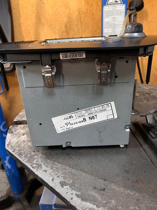 Радио и cd за Сеат Леон ФР