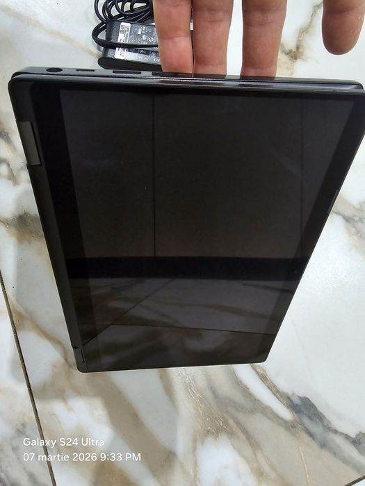 Dell Latitude 5300 2-în-1 | i7-8665U | 16GB RAM | 512GB SSD | Touchscr