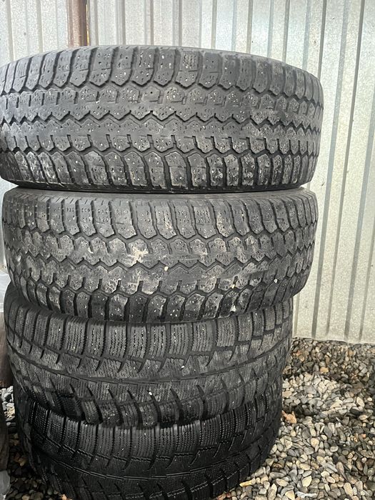 Продам резина б/у