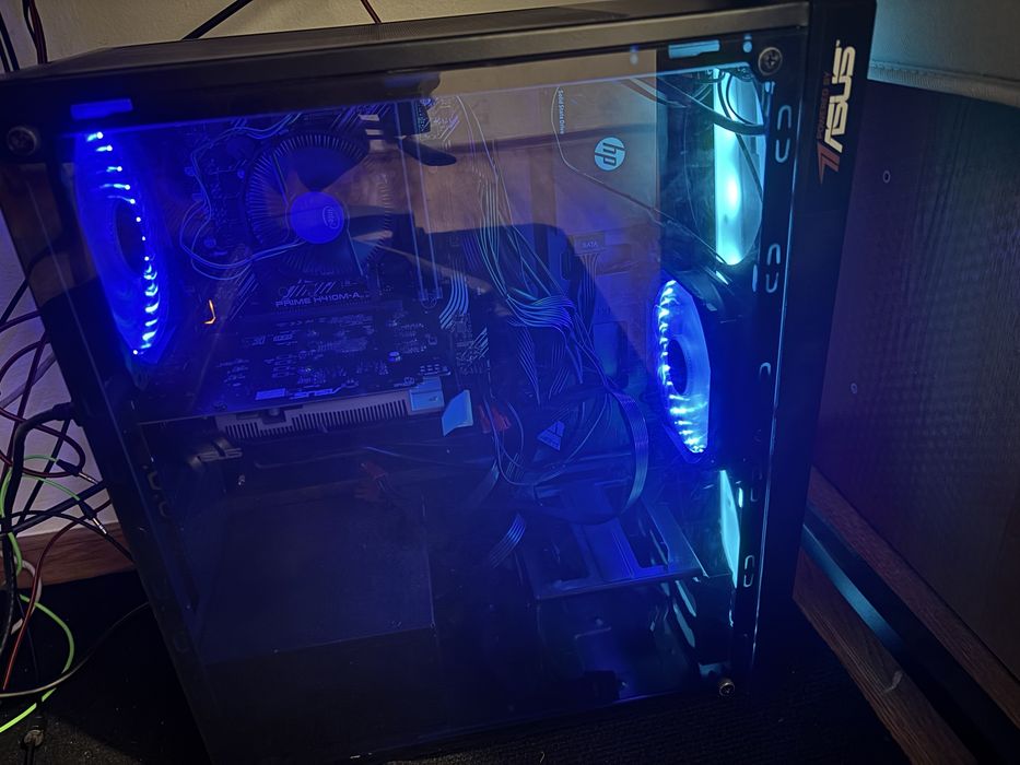 Setup gaming de vanzare!