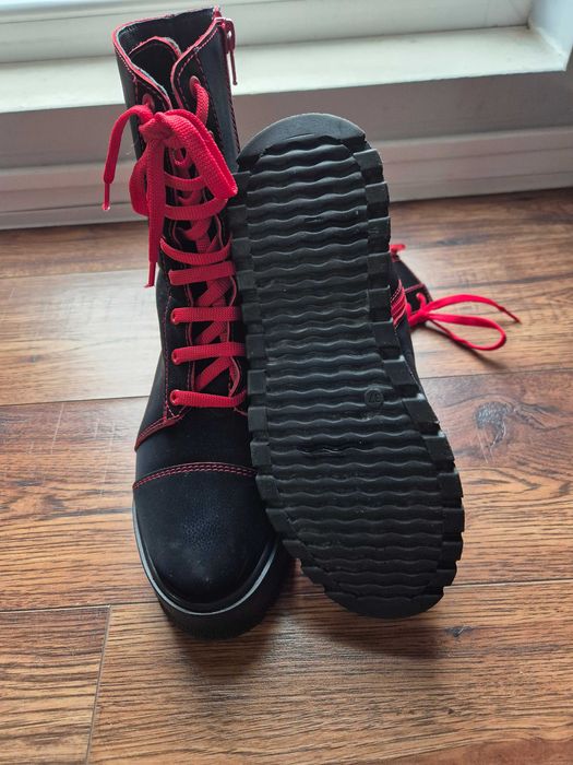 Дамски боти от естествена кожа