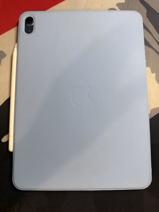 iPad A16 + Apple Pencil USB-C + Husă Apple Smart Folio + Folii ESR