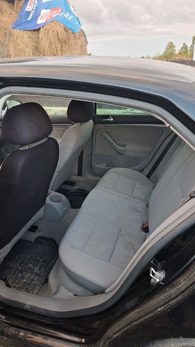 Vând   vw  jetta