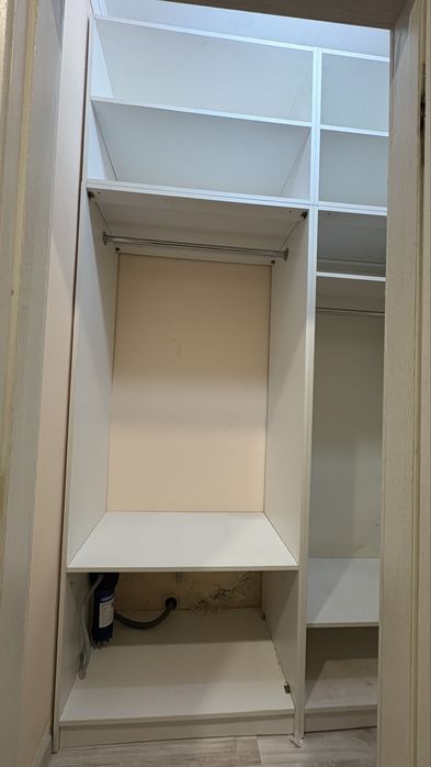 Продается гардероб б/у