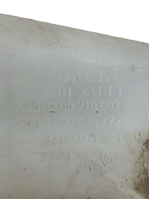 Vas Lichid De Spalare Parbriz Cu Pompita Dacia Duster 2010 - > 8200210