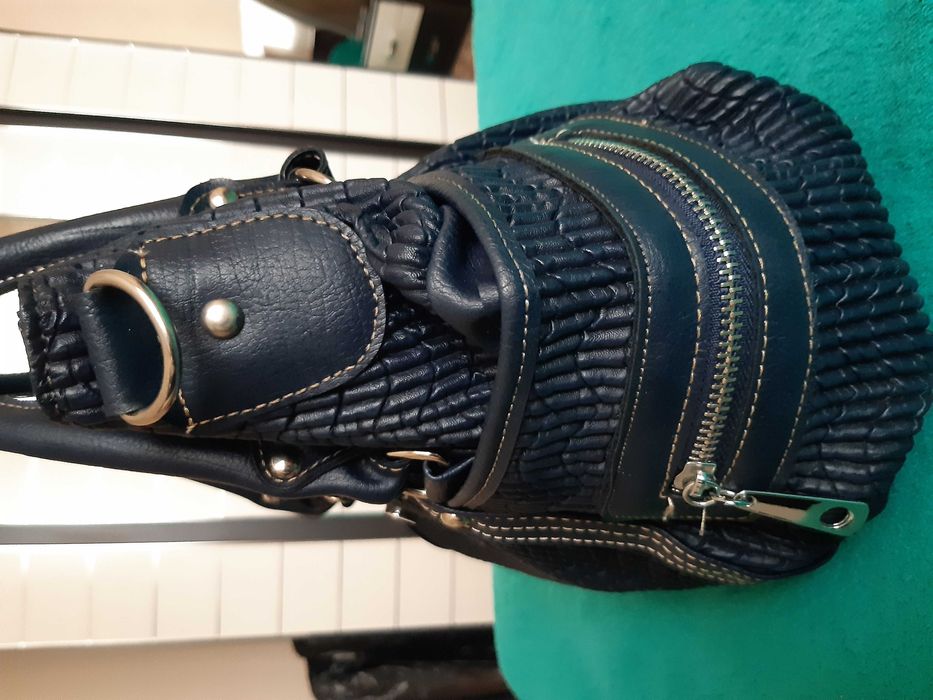 ЧАНТА Дамска:  Тъмно синя