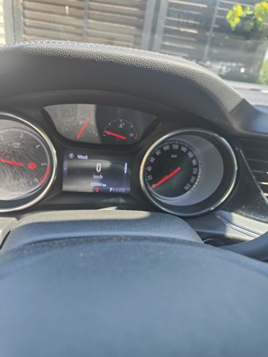 Opel Insignia 2018 automată 1.6 diesel 136cp