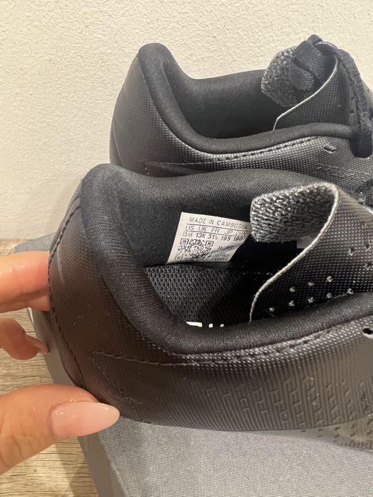 Футболни обувки adidas