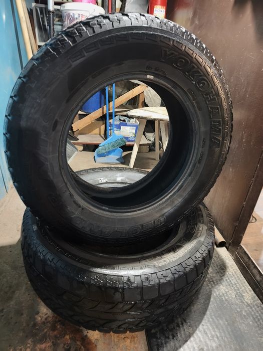 Продам  резину 265/65R17