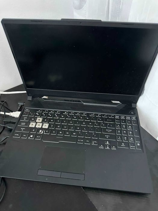 Laptop- Tuv GAMING F15