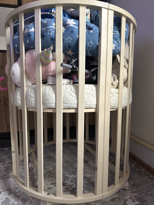 Манеж для детскей в отличном качестве