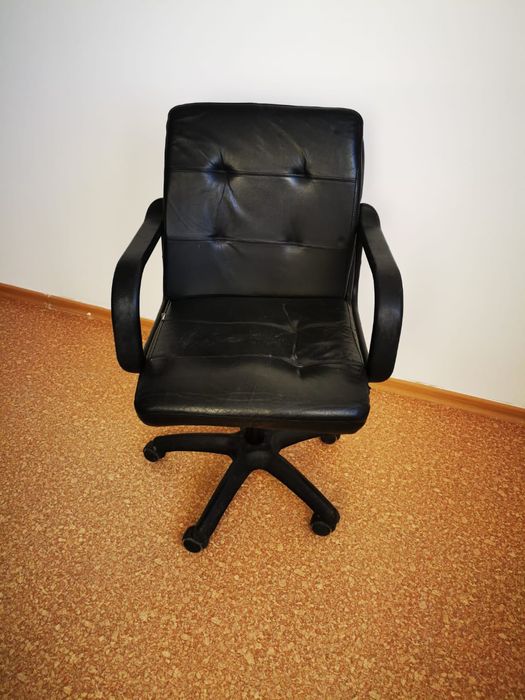 Продам стулья б/у