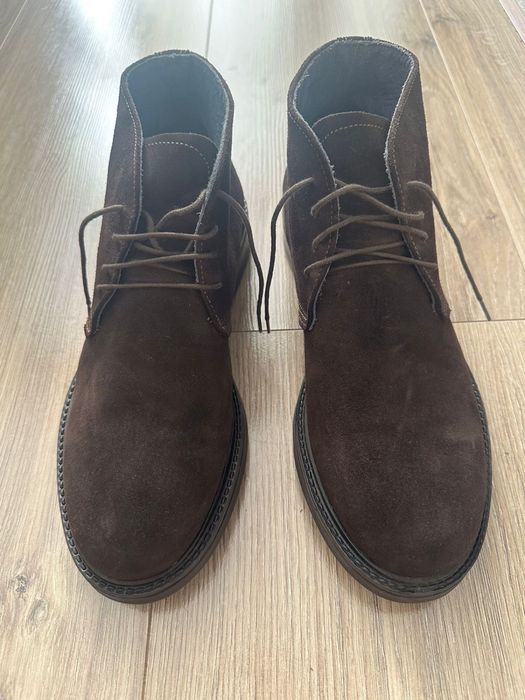 Продам мужские ботинки